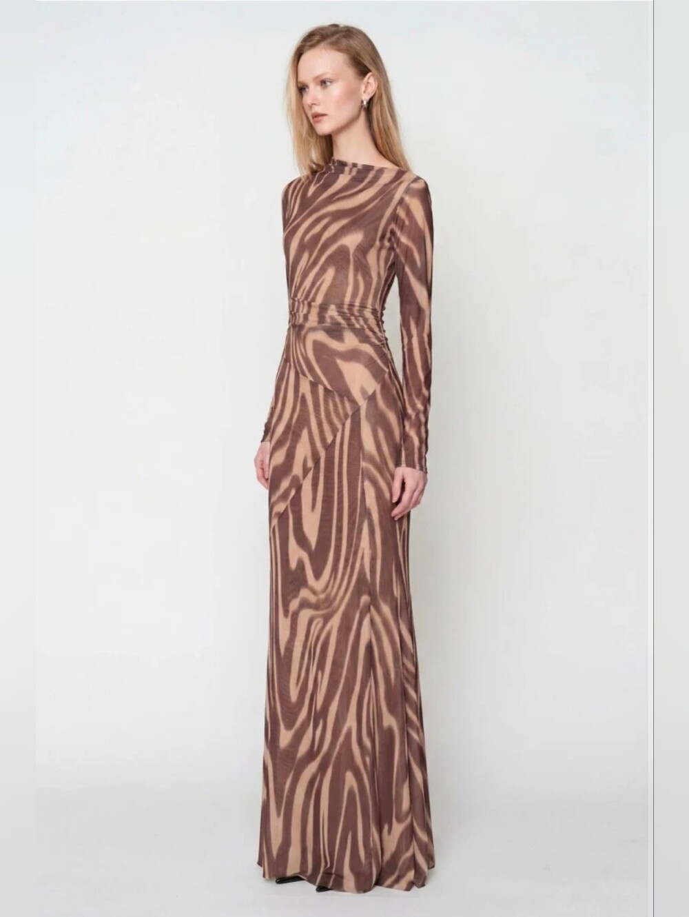 Suboo Sable Long Sleeve Flared Maxi Dress - Picture 3 of 12